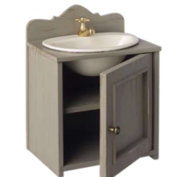 Maileg Miniature Dollhouse Sink - Picture 2 of 13